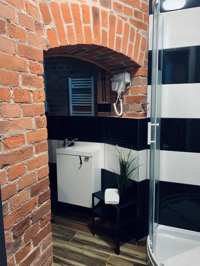 Przyjemne Apartamenty W Sercu Poznania Luaran gambar